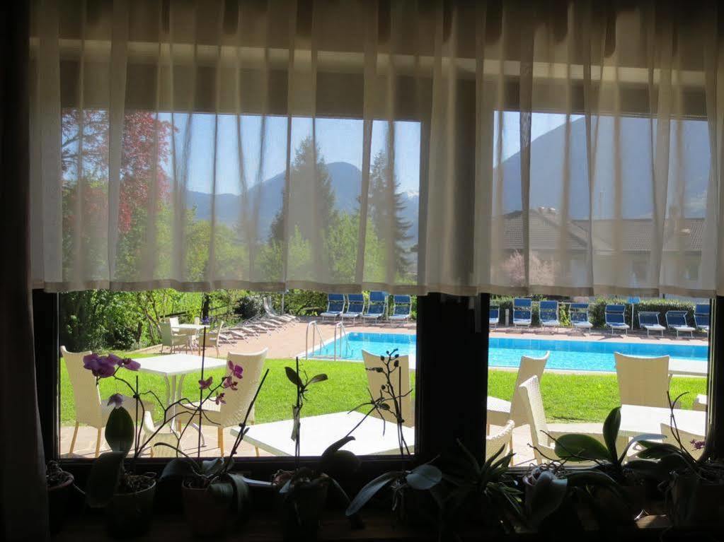 Salgart Hotel